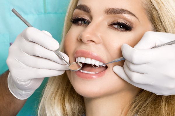 Aesthetic Dentistry Treatments For Teeth Shape