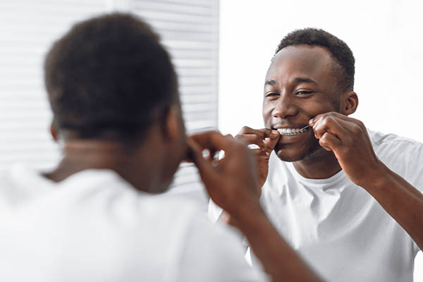General Dentistry: The Do’s and Don’ts of Flossing from Smile Center Dental Care in Federal Way, WA